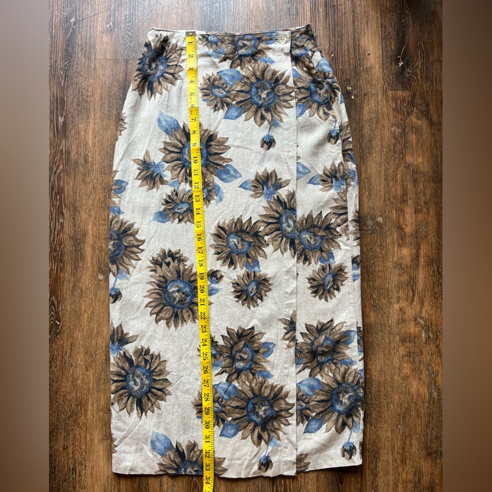 Vintage Floral Wrap Skirt, size Small - Picture 5 of 7